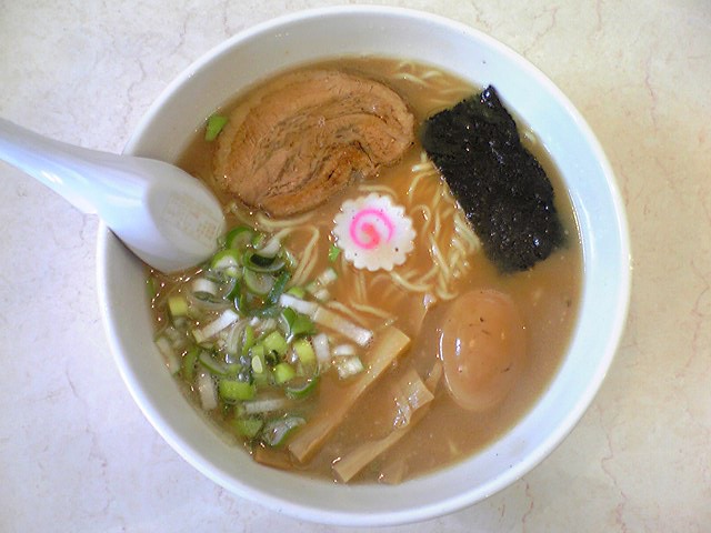 バカうまラーメン(中)