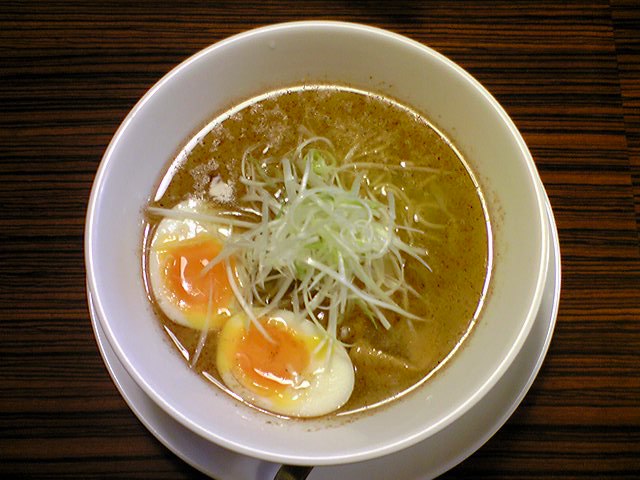 塩半熟卵ラーメン