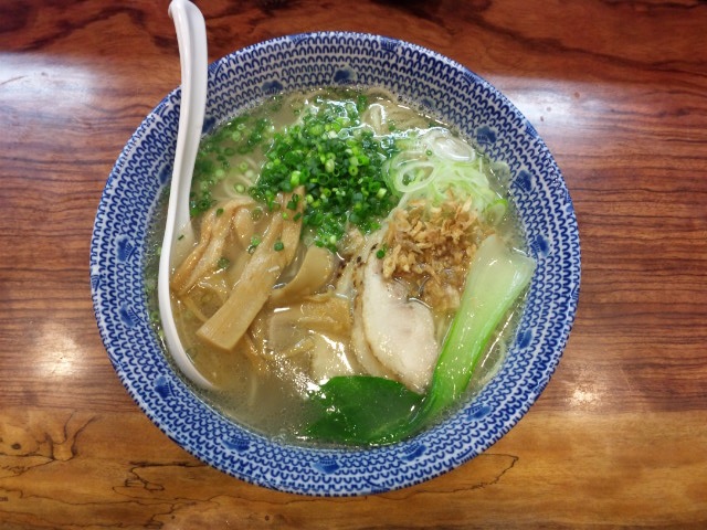 清湯塩ラーメン