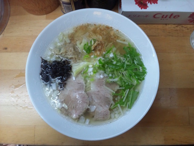 地球の塩ラーメン