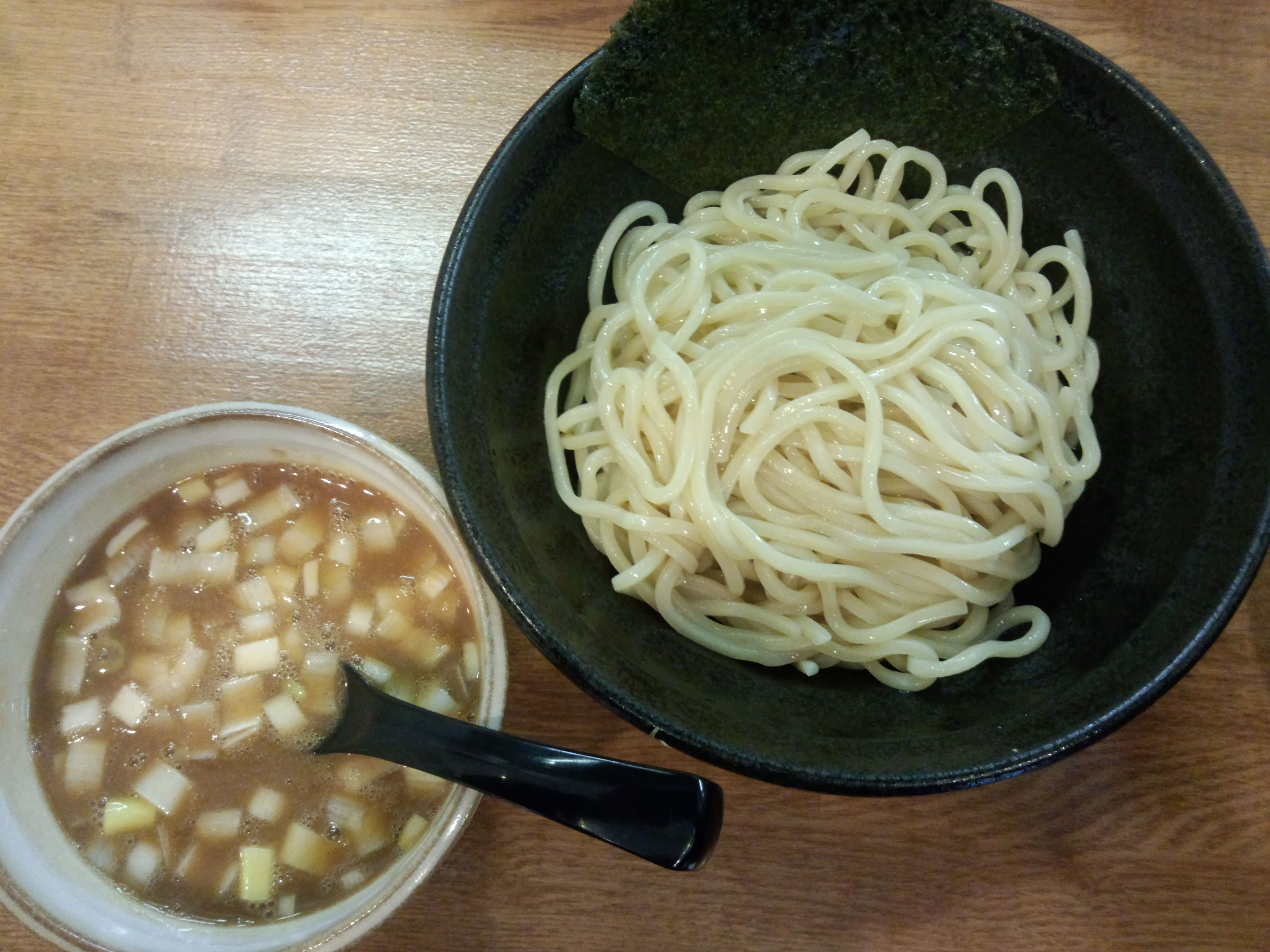 濃厚魚介とんこつつけ麺