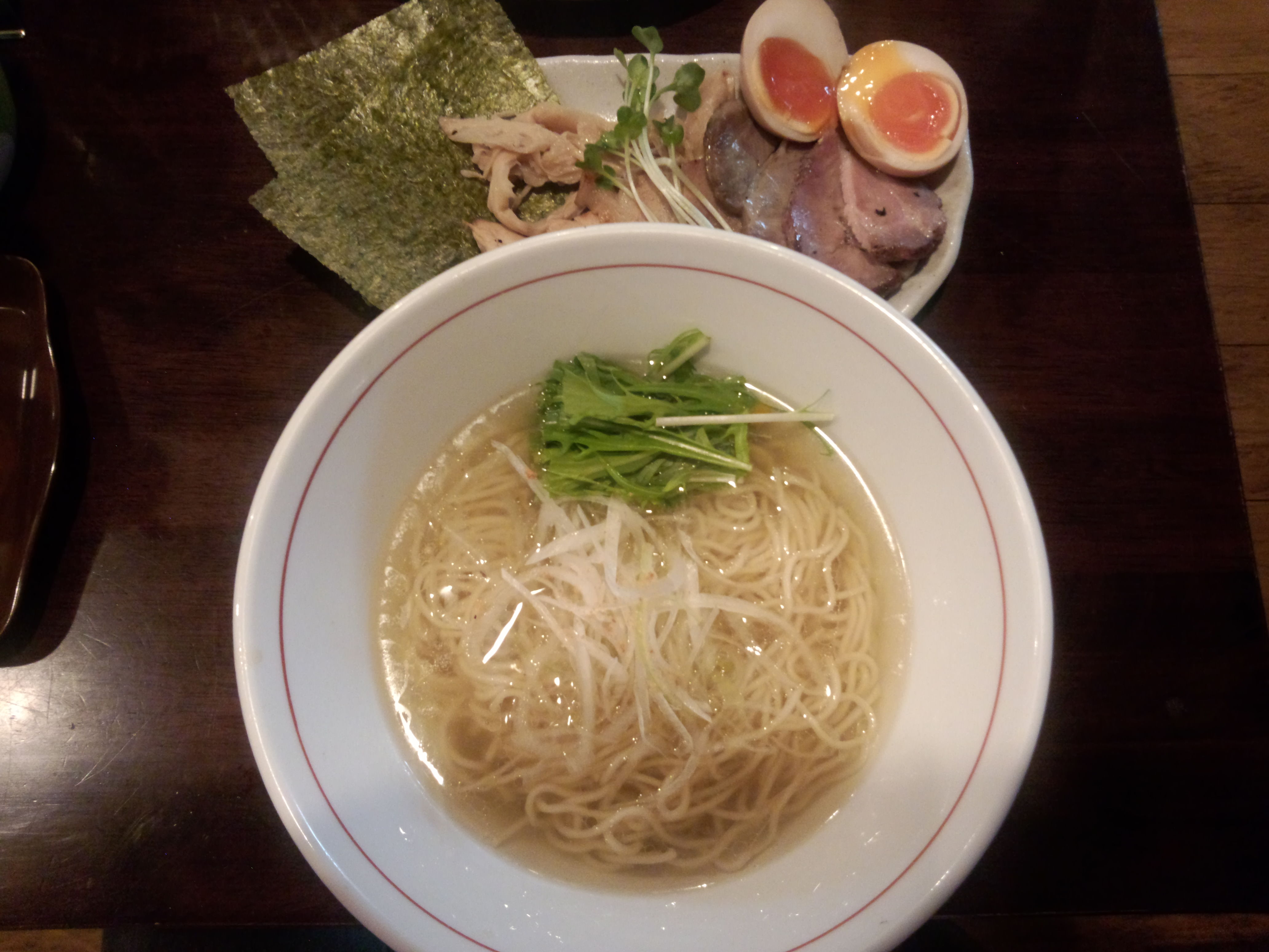 豊潤鶏だし味玉塩ラーメン