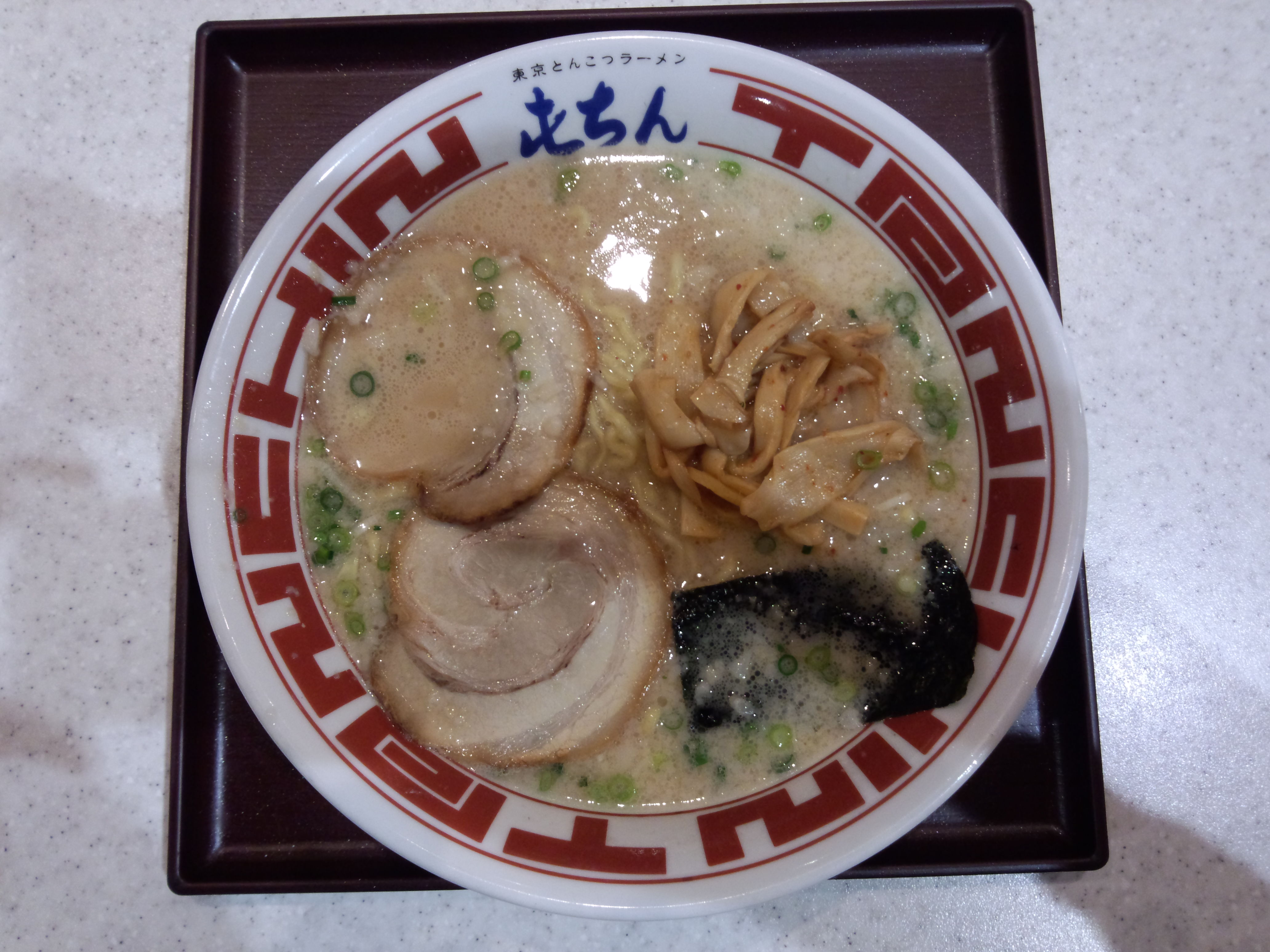 東京豚骨ラーメン