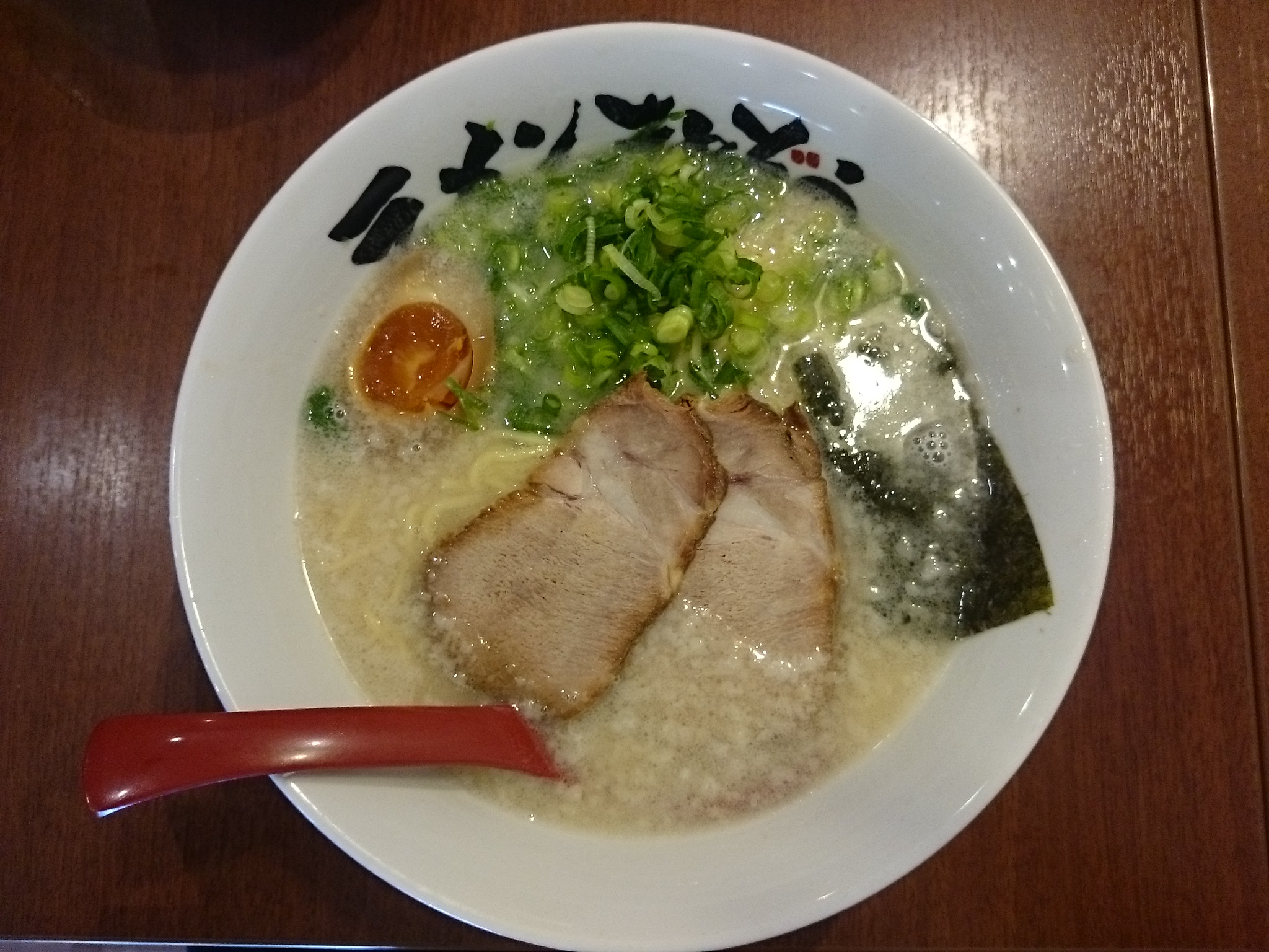 とんこつラーメン