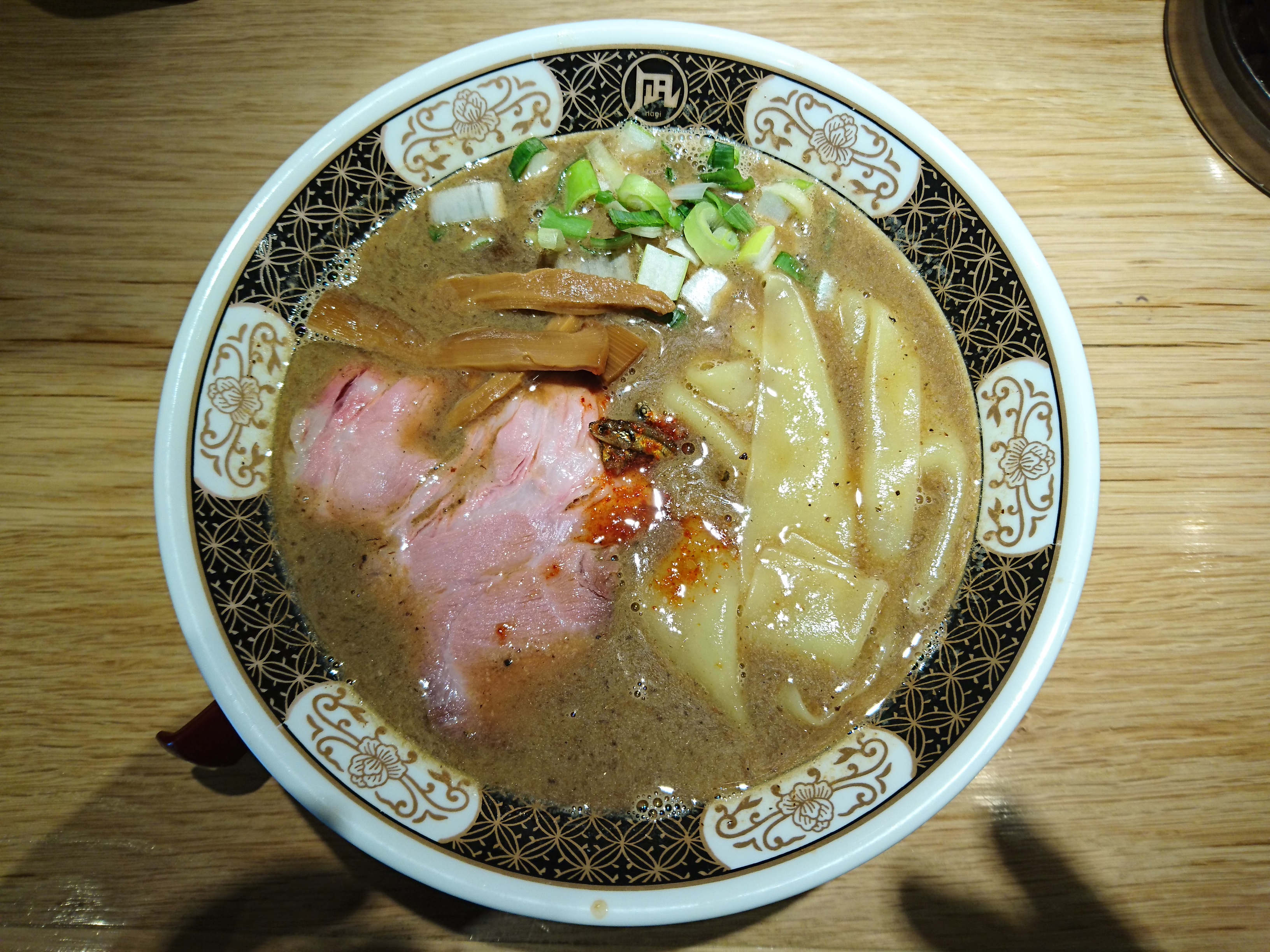 すごい煮干ラーメン