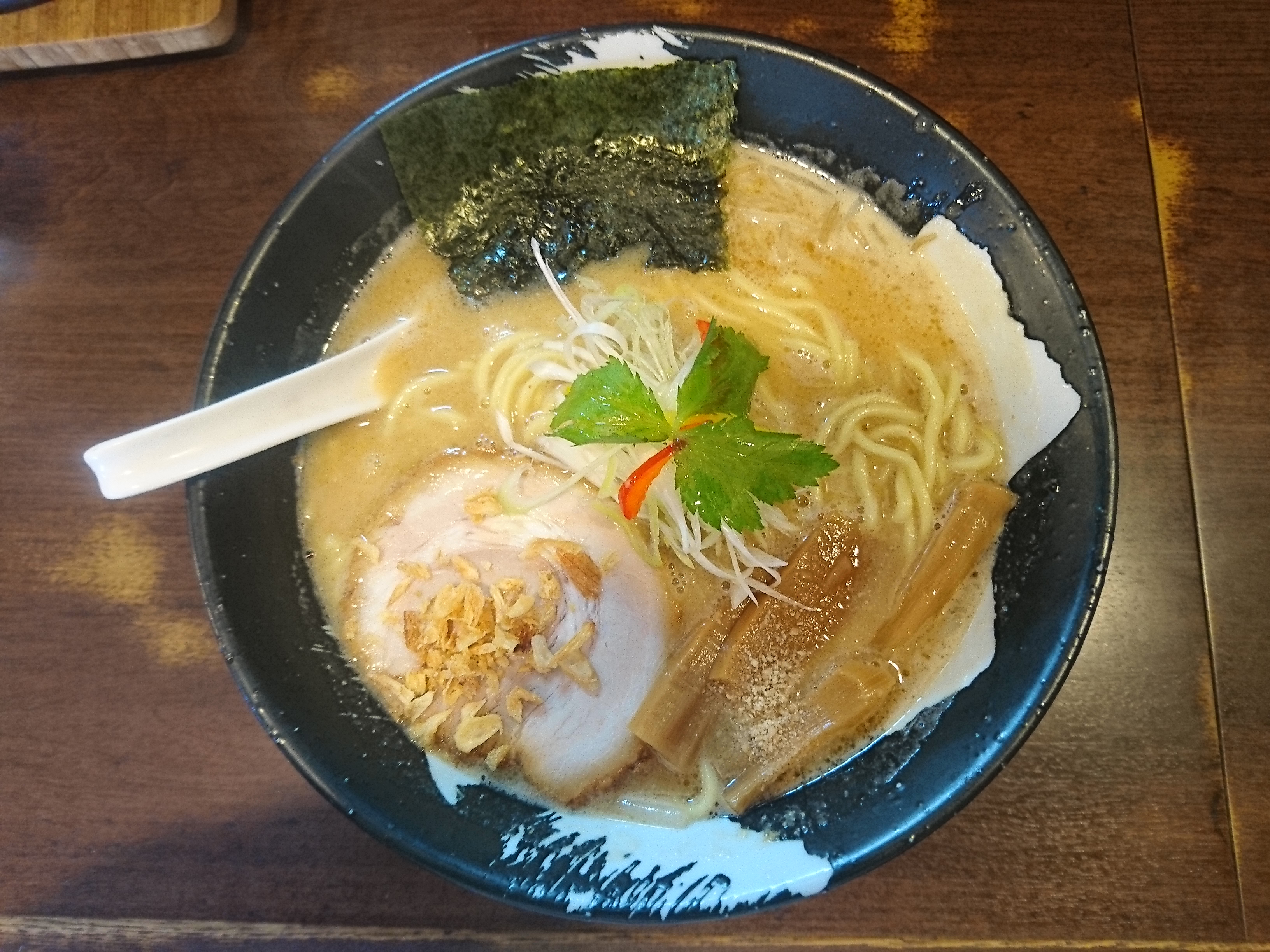 白味噌とんこつ