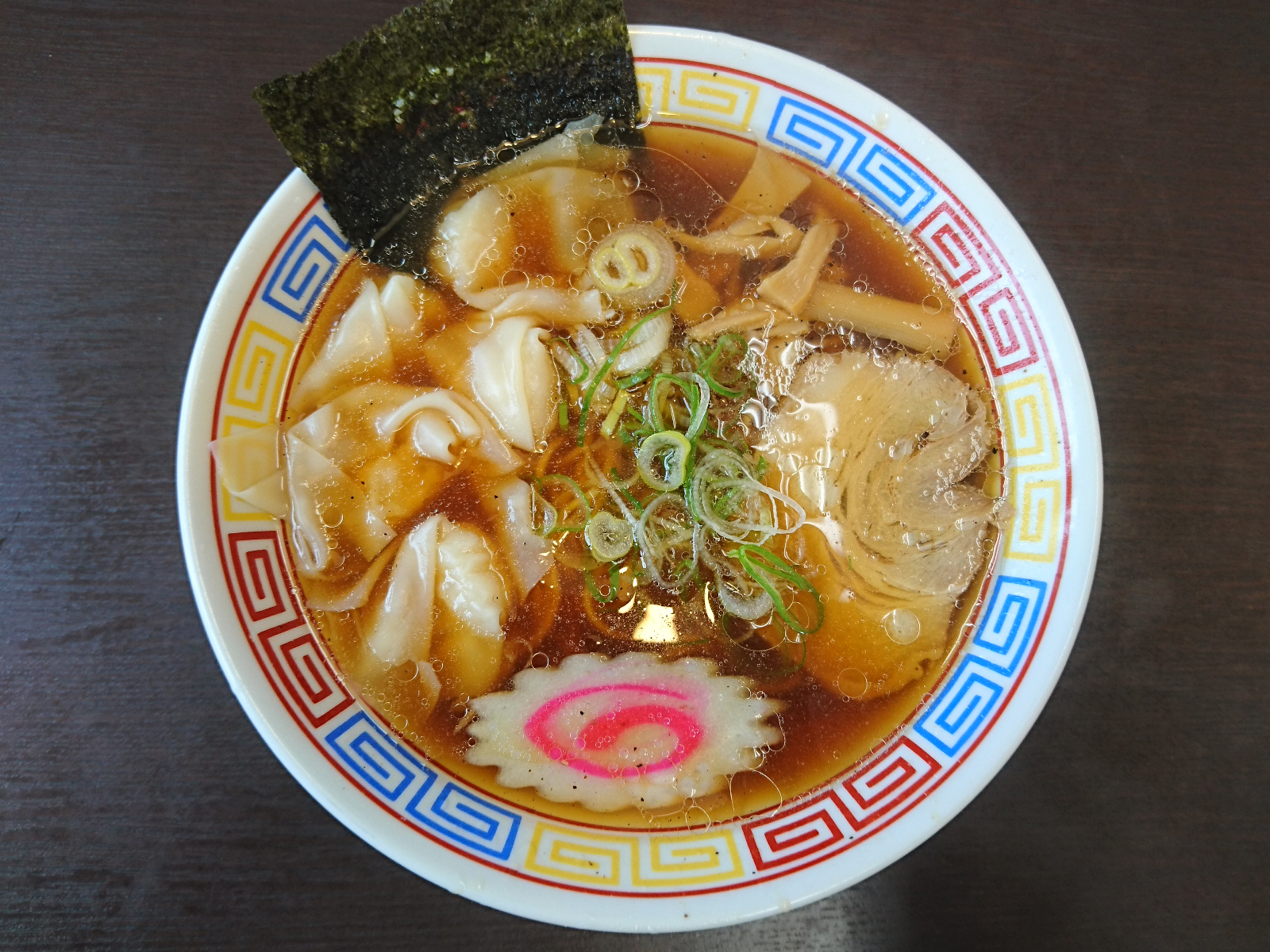 醤油ワンタンメン