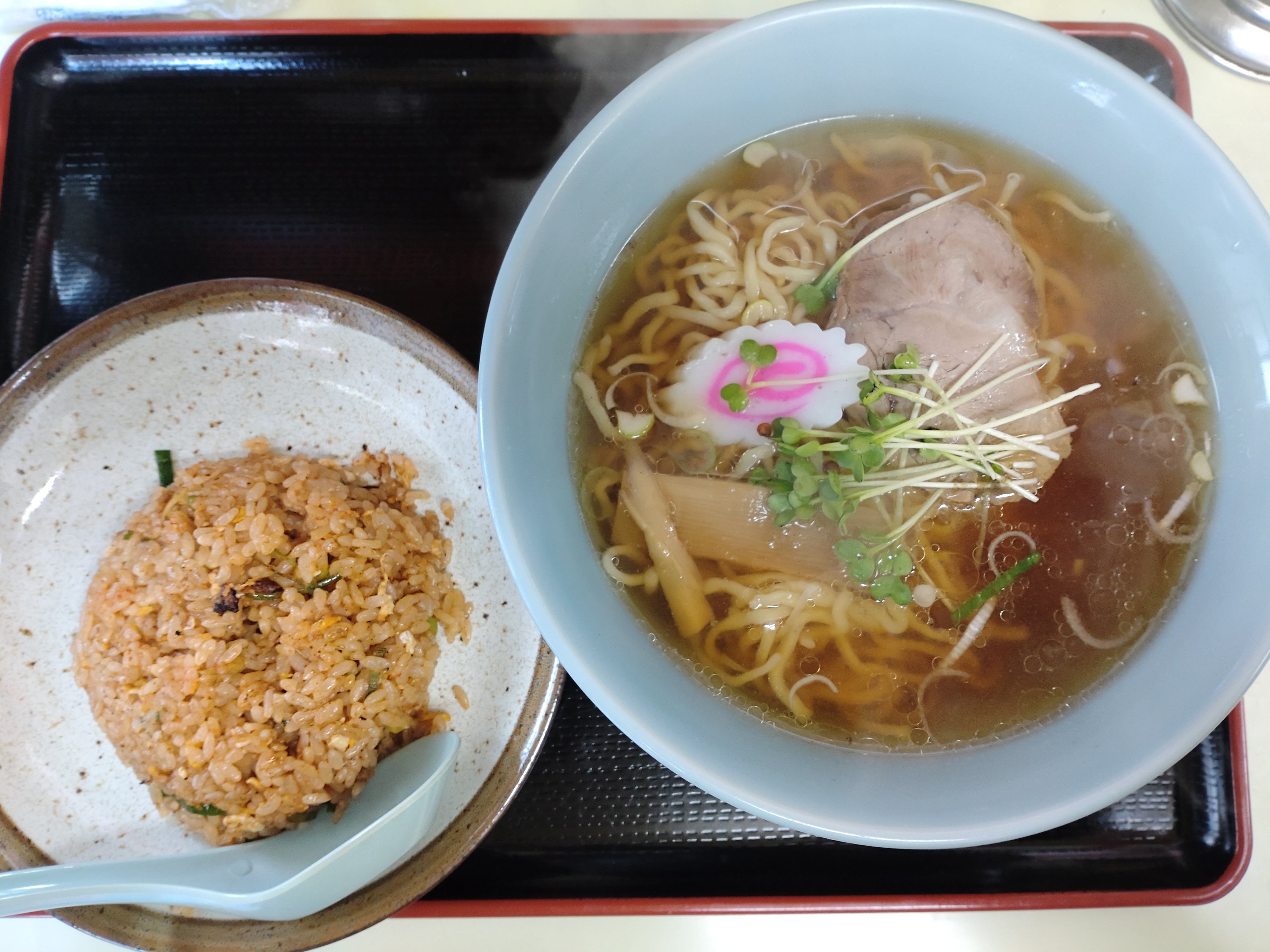 半ナシゴレンとラーメンセット