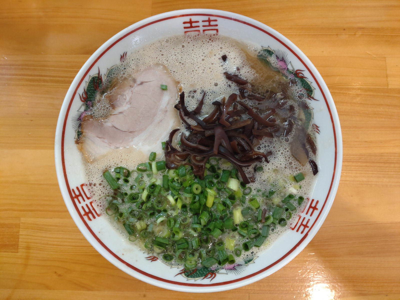 豚骨ラーメン