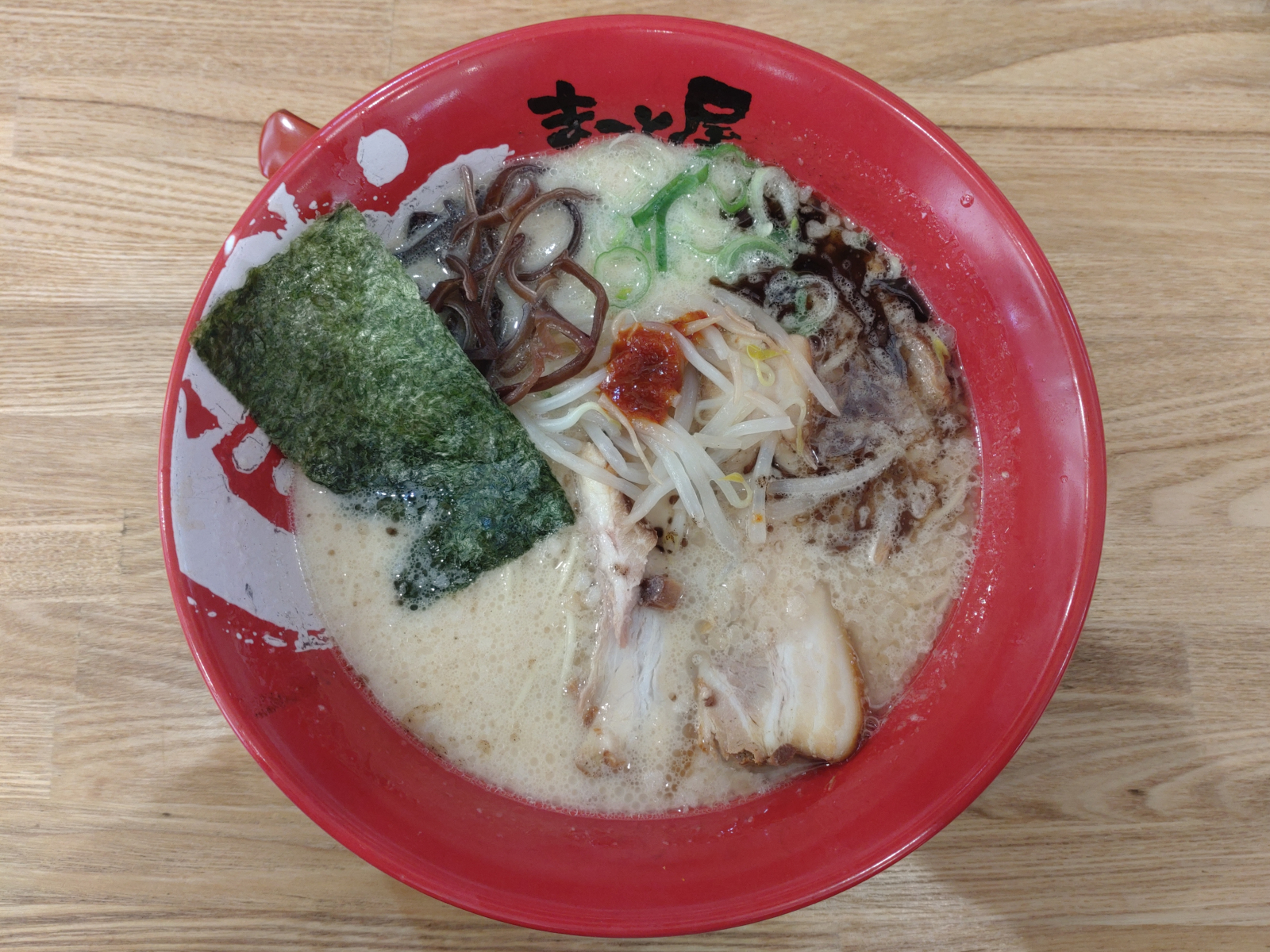 牛白湯ラーメン